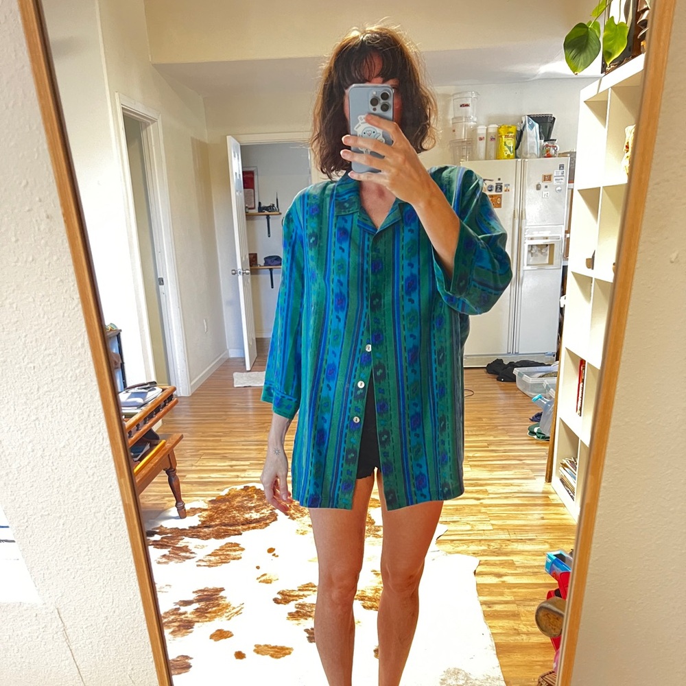 Vintage Vibrant Patterend Button-Up Shirt beach shirt cover up